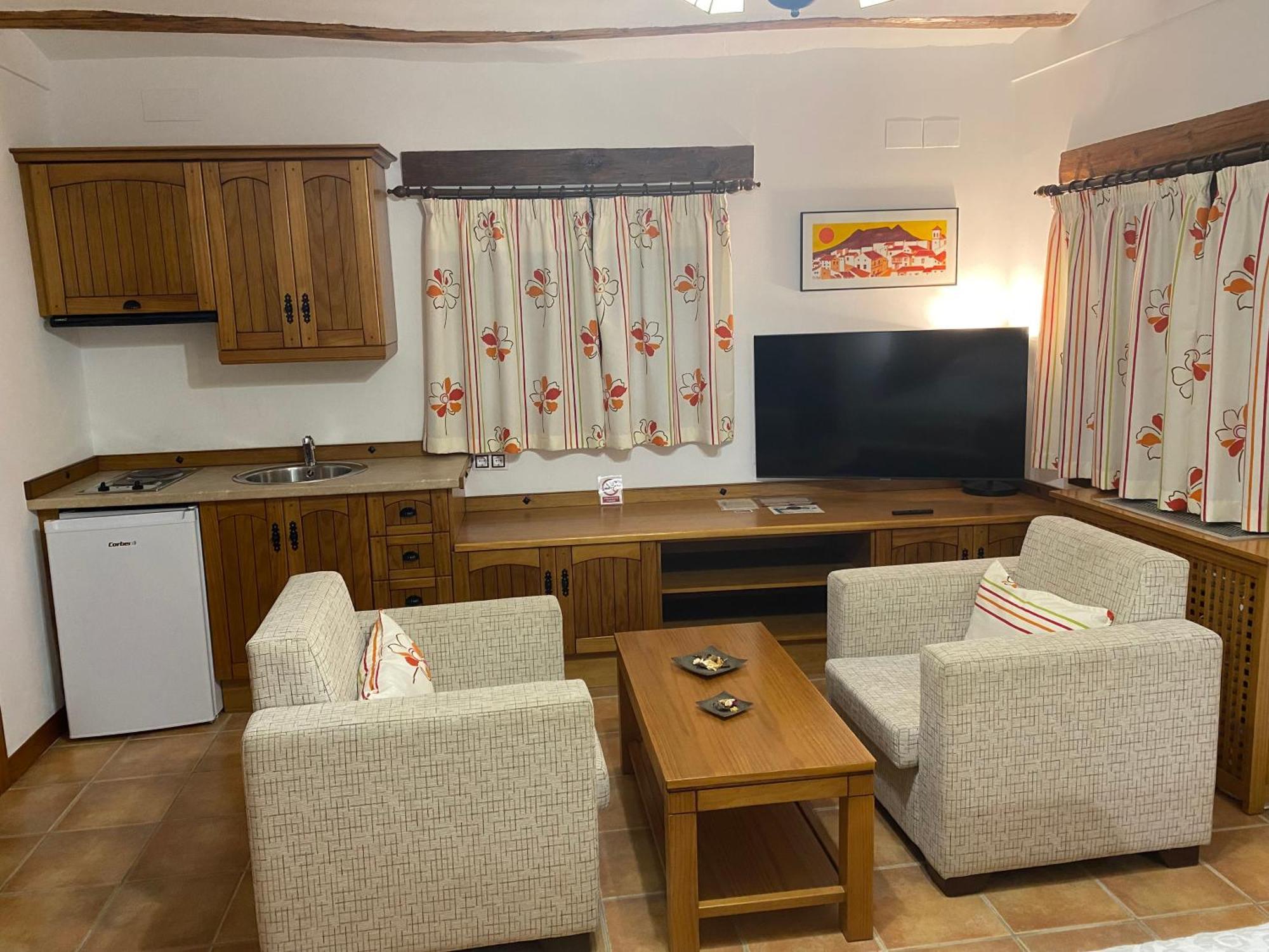 Alhanda Apartahotel Benamaurel Εξωτερικό φωτογραφία